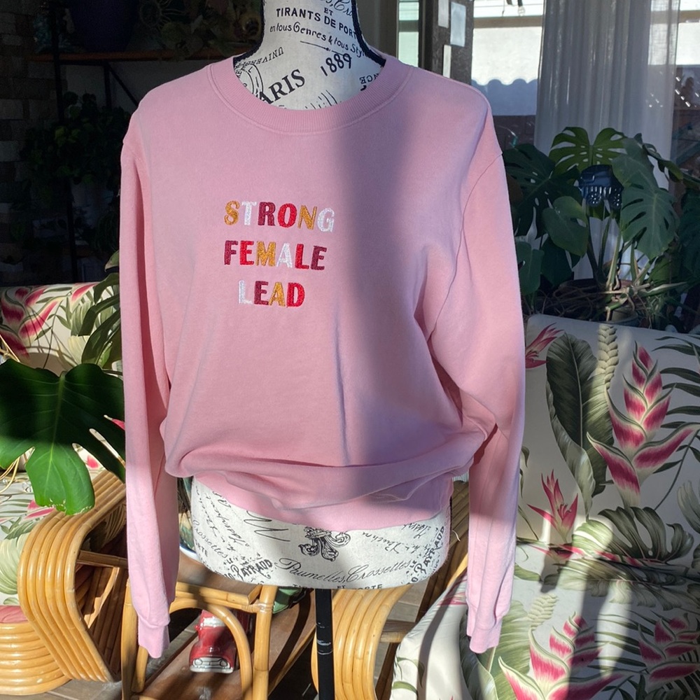 STRONG FEMALE LEAD SWEATSHIRT. Ban.do brand. Size XL